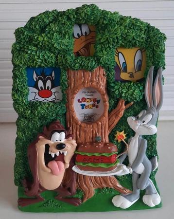 Looney Tunes 3D Fotolijst met Bugs Bunny en Tasmanian Devil beschikbaar voor biedingen