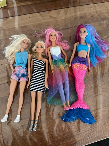 4 Barbies! beschikbaar voor biedingen
