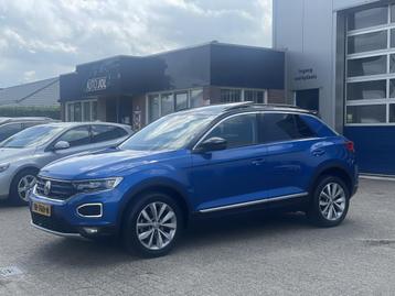Volkswagen T-Roc 1.0 TSI Style | achteruitrijcamera | trekha beschikbaar voor biedingen