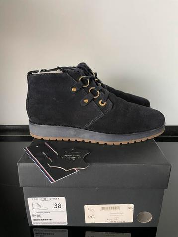 Tommy Hilfiger dames veterschoenen navy leer shearling 38 beschikbaar voor biedingen