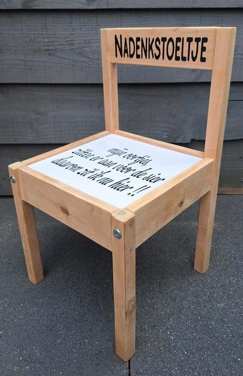Nadenkstoeltje peuter/kleuterstoeltje, Kinderen en Baby's, Kinderkamer | Tafels en Stoelen, Zo goed als nieuw, Stoel(en), Ophalen