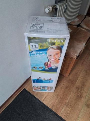 Nieuw in de doos. Intex zwembad 305 Cm beschikbaar voor biedingen