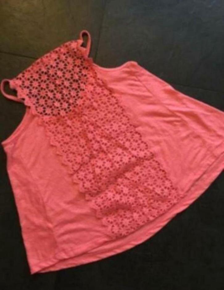 Lieve wijde roze top met opengewerkte rug , maatje 36, Kleding | Dames, Tops, Gedragen, Maat 36 (S), Roze, Zonder mouw, Ophalen of Verzenden