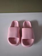 Roze Slippers Maat 32-33 - Nieuw!, Ophalen of Verzenden, Nieuw, Jongen of Meisje, Overige typen