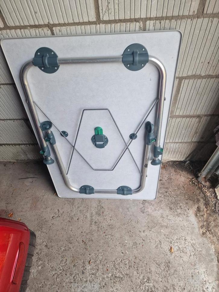 Campingtafel met verstelbare poten - Camper verkoop, Caravans en Kamperen, Kampeeraccessoires, Ophalen of Verzenden