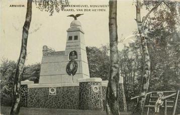 (380-355-021) Arnhem Berkenheuvel Monument beschikbaar voor biedingen