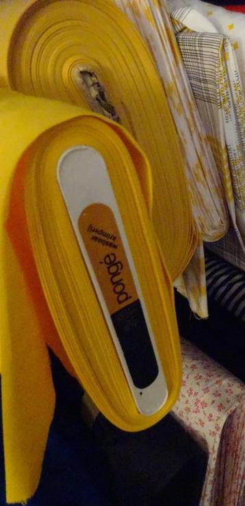NIEUW degelijke kwaliteit stoffen Geel / Pontella = 150 cm b beschikbaar voor biedingen
