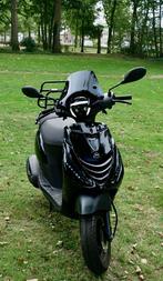 Piaggio Zip 2020 Black-on-black {weinig km’s}, Fietsen en Brommers, Scooters | Piaggio, Ophalen, Gebruikt, Maximaal 45 km/u, Zip
