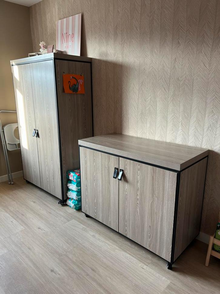 Complete babykamer met ledikant, commode en kast, Kinderen en Baby's, Kinderkamer | Commodes en Kasten, Gebruikt, 90 tot 105 cm
