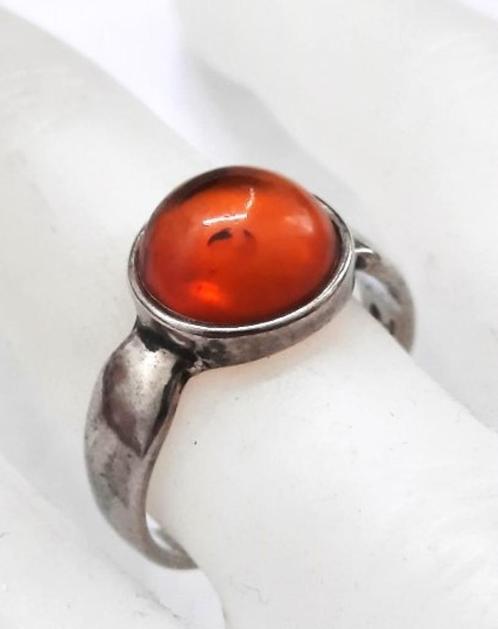 Mooie zilveren ring met barnsteen 925 PL, Sieraden, Tassen en Uiterlijk, Ringen, Zo goed als nieuw, Dame, 18 tot 19, Zilver, Zilver