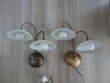 twee mooie vintage wandlampjes (brons/messing) met dimmer. beschikbaar voor biedingen