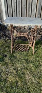 Tuintafel met naaimachine onderstel, Antiek en Kunst, Ophalen