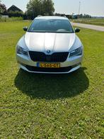 Auto, Automaat, USB, Zwart, 4 cilinders