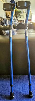 1 paar krukken met anatomische handvaten,in de kleuren blauw, Diversen, Ophalen, In hoogte verstelbaar, Nieuw