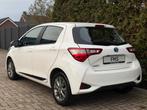 Toyota Yaris 1.5 Hybrid Dynamic Camera CarPlay € 17.890,00, Auto's, Toyota, Automaat, Gebruikt, 4 cilinders, Wit