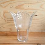 Vaas kelkmodel frosted persglas, Ophalen of Verzenden, Zo goed als nieuw, Glas, Minder dan 50 cm