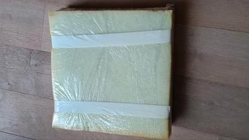 4 stuks POLYETHER voor bijv. stoelkussens. 50 x 50 beschikbaar voor biedingen