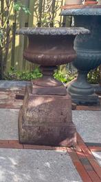Gietijzeren tuinvaas bloempot op console, Ophalen, Zo goed als nieuw
