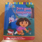Kartonnenboekje Dora gaat kamperen., Boeken, Kinderboeken | Baby's en Peuters, Gelezen, Ophalen of Verzenden, 2 tot 3 jaar