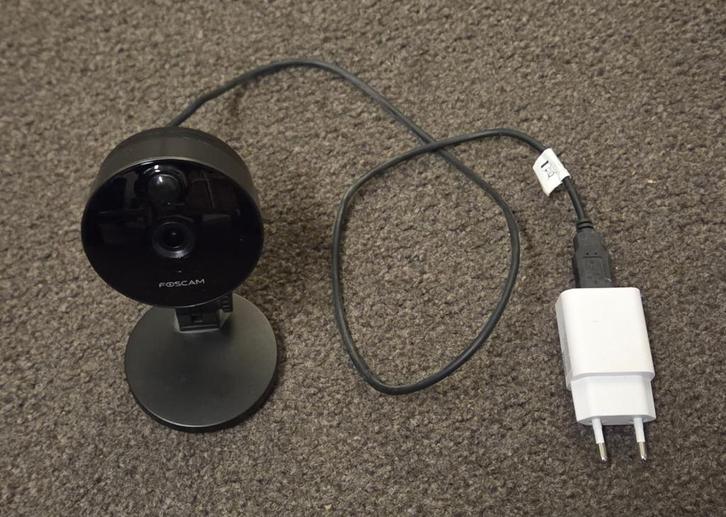 foscam c1 camera met draad en adapter, Audio, Tv en Foto, Videobewaking, Zo goed als nieuw, Binnencamera, Ophalen of Verzenden