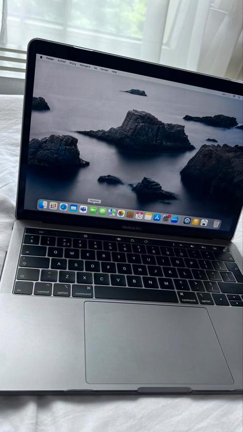 Macbook pro (2019) Touch Bar, Computers en Software, Apple Macbooks, Zo goed als nieuw, MacBook Pro, 13 inch, 128 GB of minder