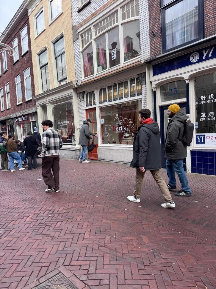 *A locatie Slijterij te Koop met Toko Mogelijkheid !*, Zakelijke goederen, Exploitaties en Overnames