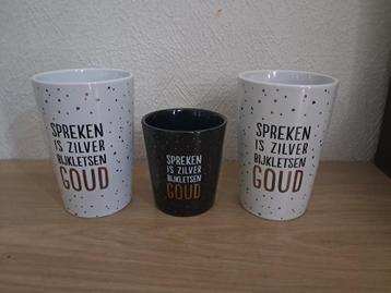 3 bekers "spreken is zilver bijkletsen goud" beschikbaar voor biedingen