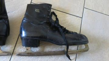 Kunstschaatsen freetime maat 46 beschikbaar voor biedingen