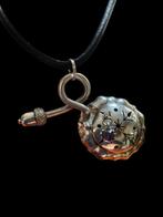 One-of-a-kind Necklace – Handmade from a French Brocante Spo, Ophalen of Verzenden, Paars