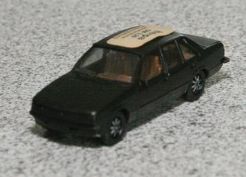 Opel Rekord Berlina donkerbruin. Herpa. beschikbaar voor biedingen