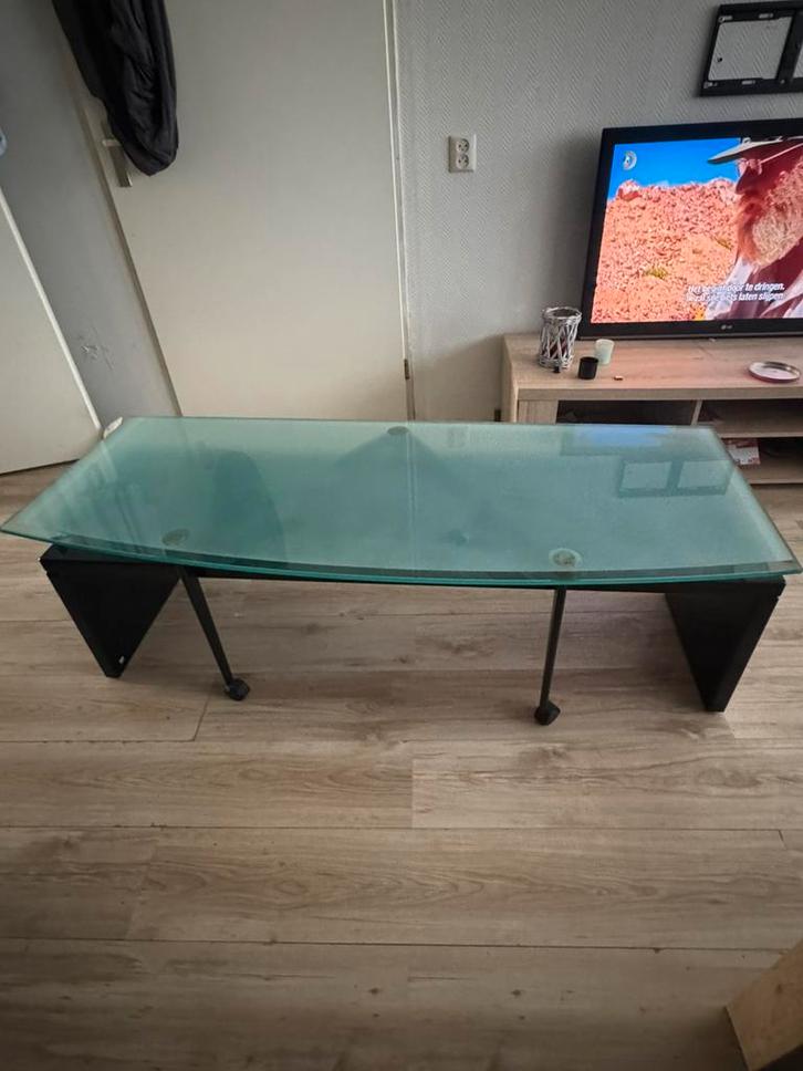 B&B Italia 360 graden draaibare salontafel met glazen blad, Huis en Inrichting, Tafels | Salontafels, Zo goed als nieuw, Minder dan 50 cm