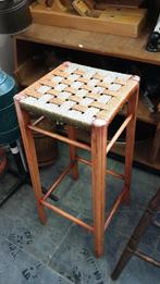 Vintage kruk groen oranje Sisal Van €45 voor €22,50, 1 kruk, Ophalen, Hout, Met voetsteun