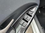 Toyota Urban Cruiser 1.3 VVT-i Dynamic Pearl, Auto's, Toyota, Voorwielaandrijving, Euro 5, Gebruikt, Wit
