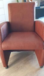 Een mooie fauteuil, Ophalen, Kunststof, Minder dan 75 cm, Zo goed als nieuw