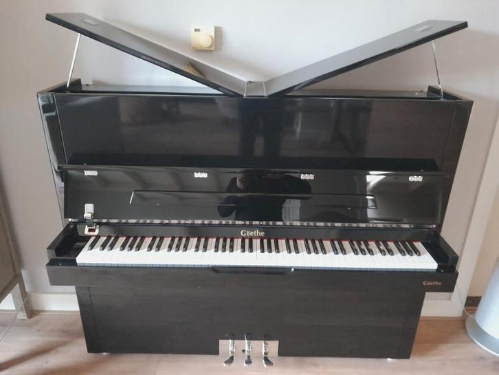 Zwarte Goethe Piano - Uitstekende Staat, Muziek en Instrumenten, Piano's, Zo goed als nieuw, Zwart, Ophalen