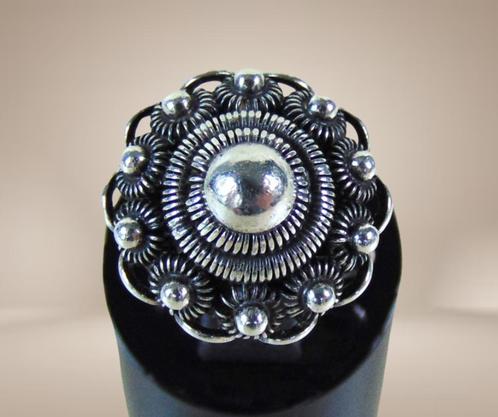 Mooie antieke 835 zilveren 1,8 cm Ø ZEEUWSE KNOP ring M17!, Sieraden, Tassen en Uiterlijk, Ringen, Zo goed als nieuw, Dame of Heer