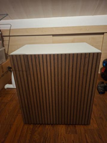IKEA Besta kast – houtlook deur & witte kast - afbeelding 1
