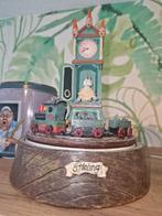 Efteling geitje in klok, Verzamelen, Efteling, Ophalen of Verzenden, Zo goed als nieuw, Beeldje of Poppetje