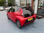 Toyota Aygo 1.0 VVT-i x-clusiv CLIMA LMV STOELVERWARMING, Auto's, Gebruikt, Euro 6, 4 stoelen, LED verlichting