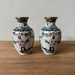 2 Vintage Jingfa Cloisonne Vaasjes, 10 cm, Emaille op Koper, Antiek en Kunst, Ophalen of Verzenden