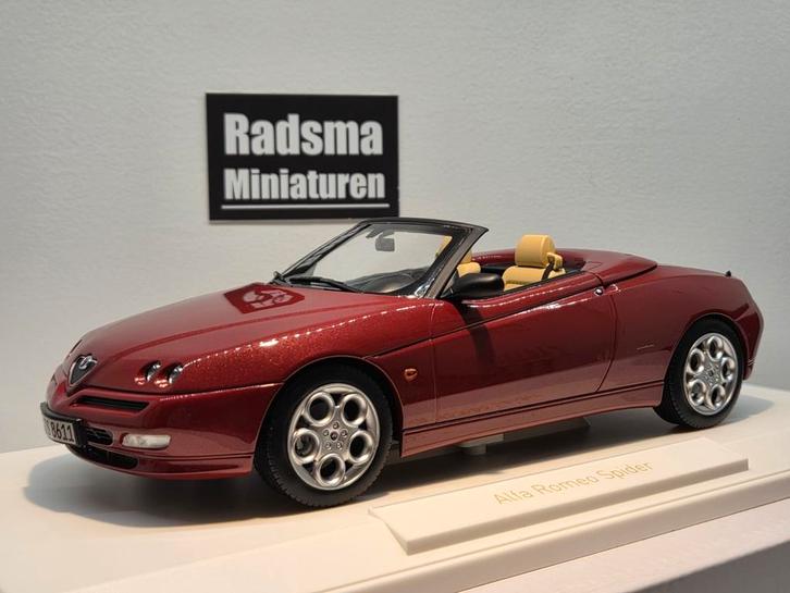 Alfa Romeo Spider 1999 Proteo rood metallic - 1:18 Norev, Hobby en Vrije tijd, Modelauto's | 1:18, Nieuw, Auto, Norev, Ophalen of Verzenden
