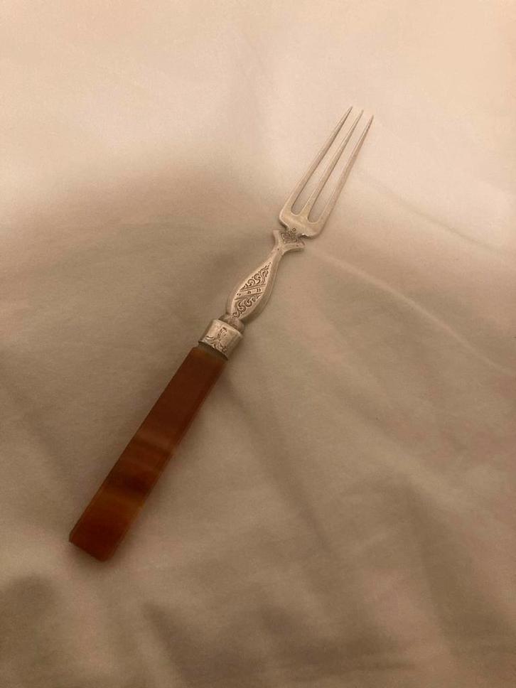 Zilveren Gembervorkje met Amber Handvat, Antiek en Kunst, Antiek | Goud en Zilver, Ophalen of Verzenden