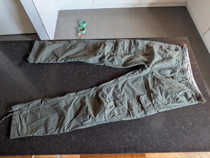 Carhartt WIP Aviation Cargobroek - Olijfgroen - Maat 30 x 32, Kleding | Heren, Broeken en Pantalons, Gedragen, Maat 46 (S) of kleiner