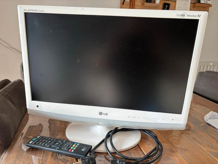 LG Flatron M2262D Monitor - Full HD, Computers en Software, Monitoren, Gebruikt, 60 Hz of minder, HDMI, Gaming, Draaibaar, LED