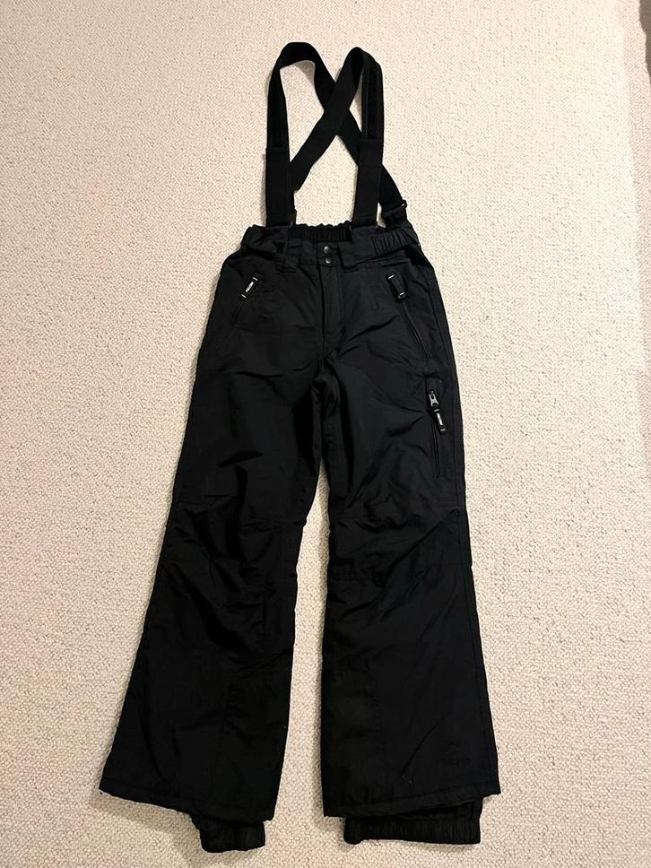 Falcon Skibroek Maat 140 - Zwart, Kinderen en Baby's, Kinderkleding | Maat 140, Zo goed als nieuw, Jongen, Broek, Ophalen of Verzenden