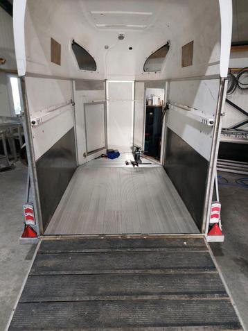 Paardentrailer aanhanger paarden aluminiumvloer vloerplanken beschikbaar voor biedingen