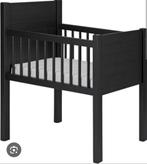 Kidsmill Noa Zwart wieg + Matras, Kinderen en Baby's, Babywiegjes en Ledikanten, Ophalen, Zo goed als nieuw, Ledikant