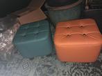2 Nieuwe Krukjes/Poefjes - Petrol Groen & Oranje, Huis en Inrichting, Banken | Voetenbanken en Poefen, Ophalen, Nieuw, Kunststof