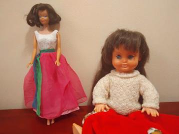 Poppentruitje handgebreid beschikbaar voor biedingen