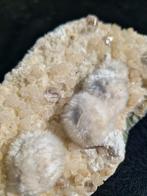 Mineralen en fossielen       okeniet, Ophalen of Verzenden, Mineraal